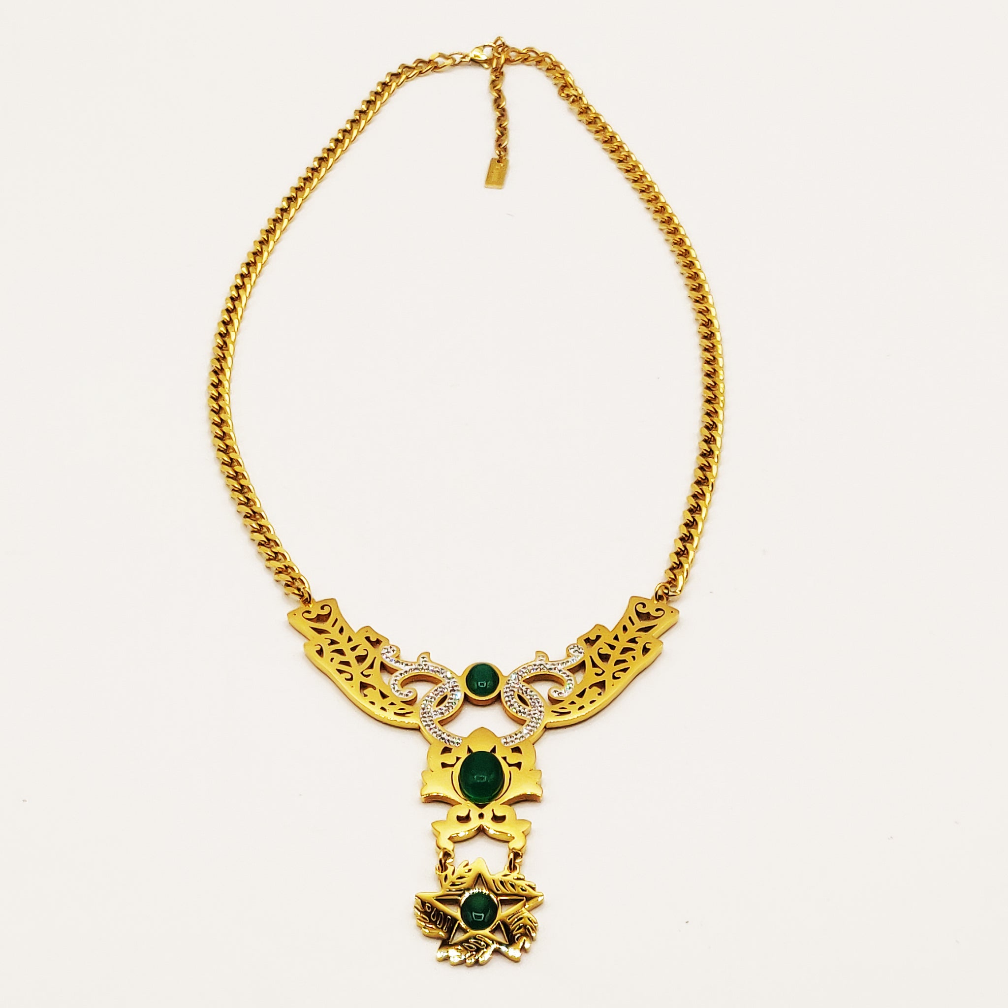 Collier Tresse Étoile Design Oriental Perles Vertes Luxe