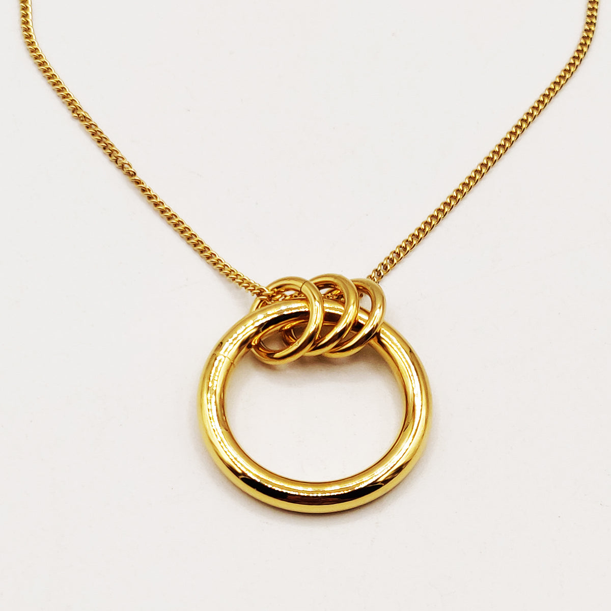 Collier Cercles Métal Doré & Lien Soie – Années 1990 | Bijou Vintage | Occasion
