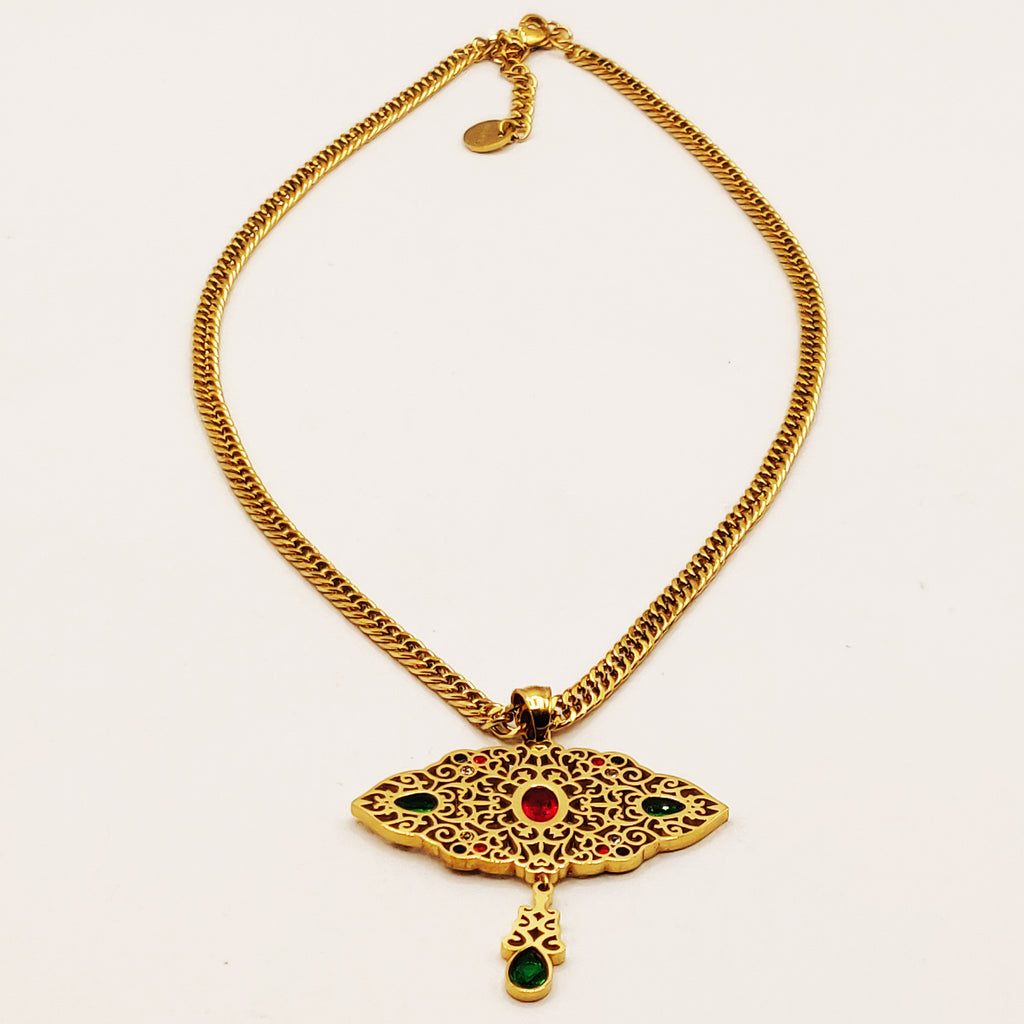 Collier Tresse Pendentif Ovale Oriental Cristaux Verts et Rouges Luxe