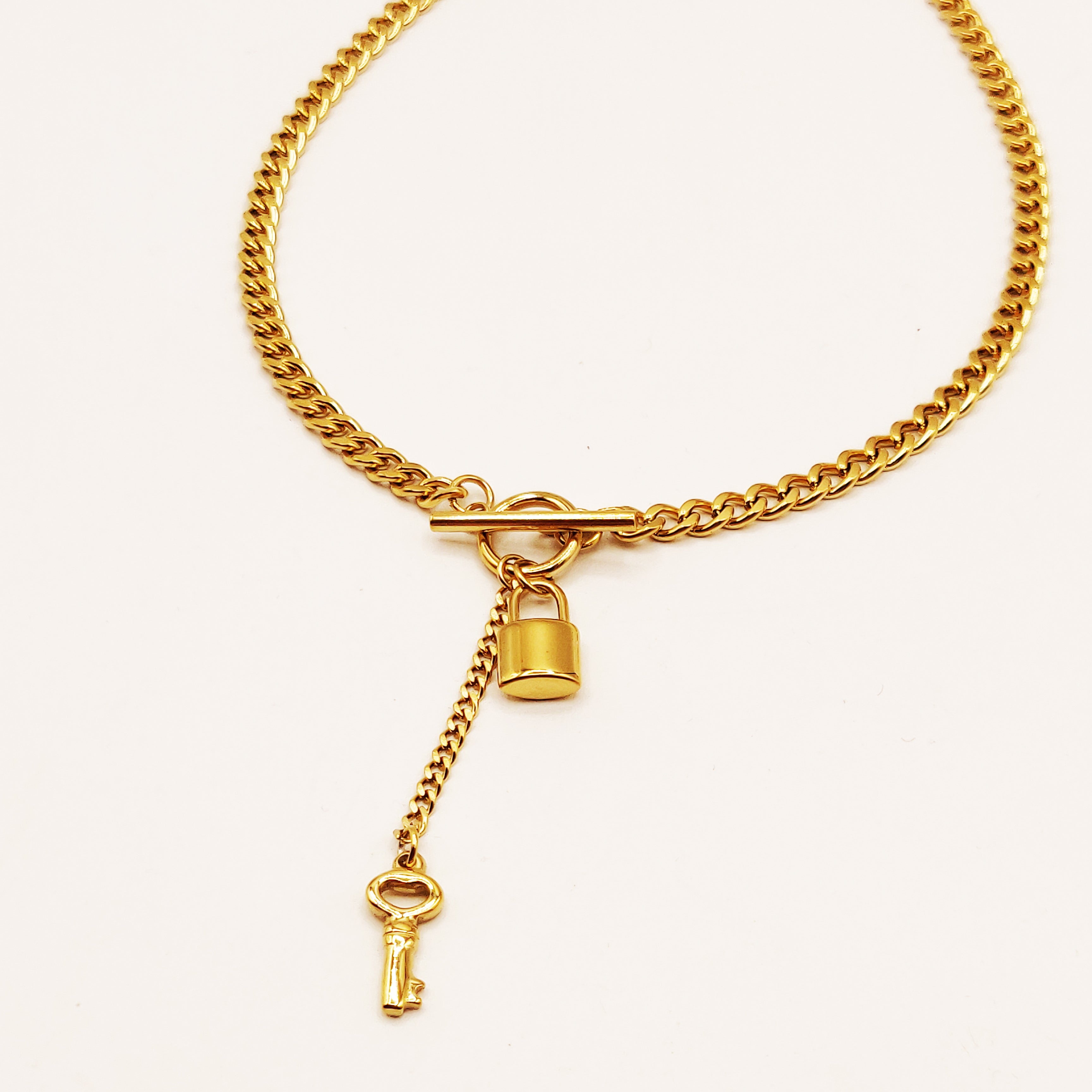 Collier Tresse Pendentifs Cadenas et Clé