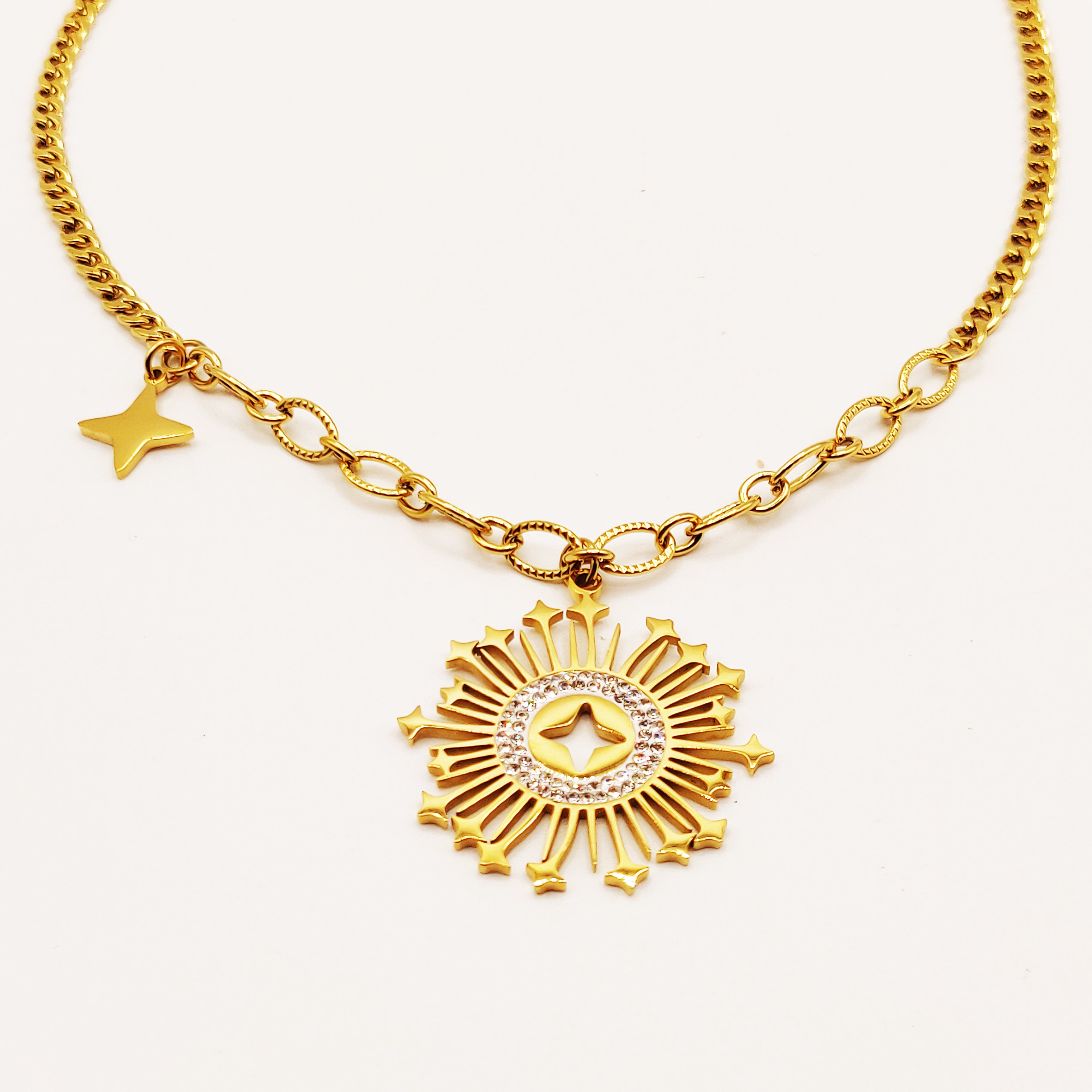 Collier Tresse Soleil En Étoiles Luxe