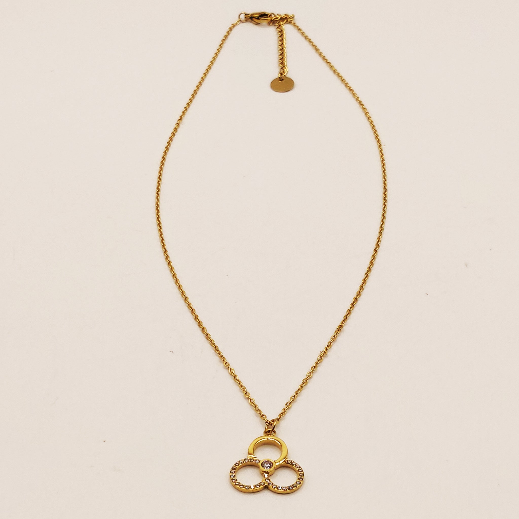 Collier Triple Cercles Cristaux Luxe