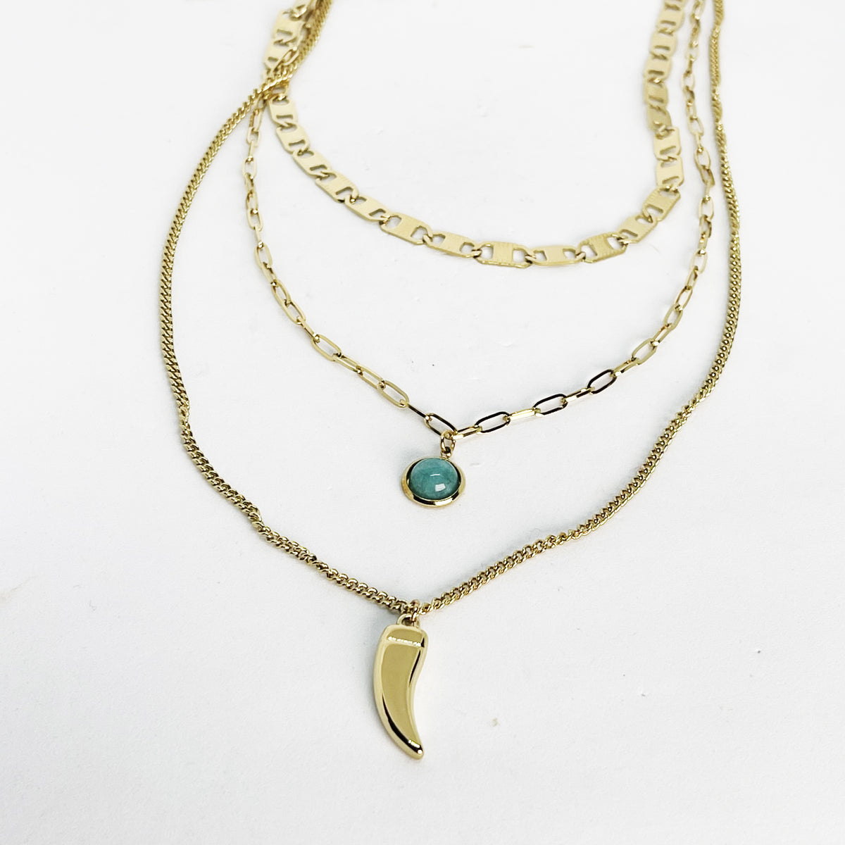 Collier Triple Corne d'Abondance et Perle Bleue