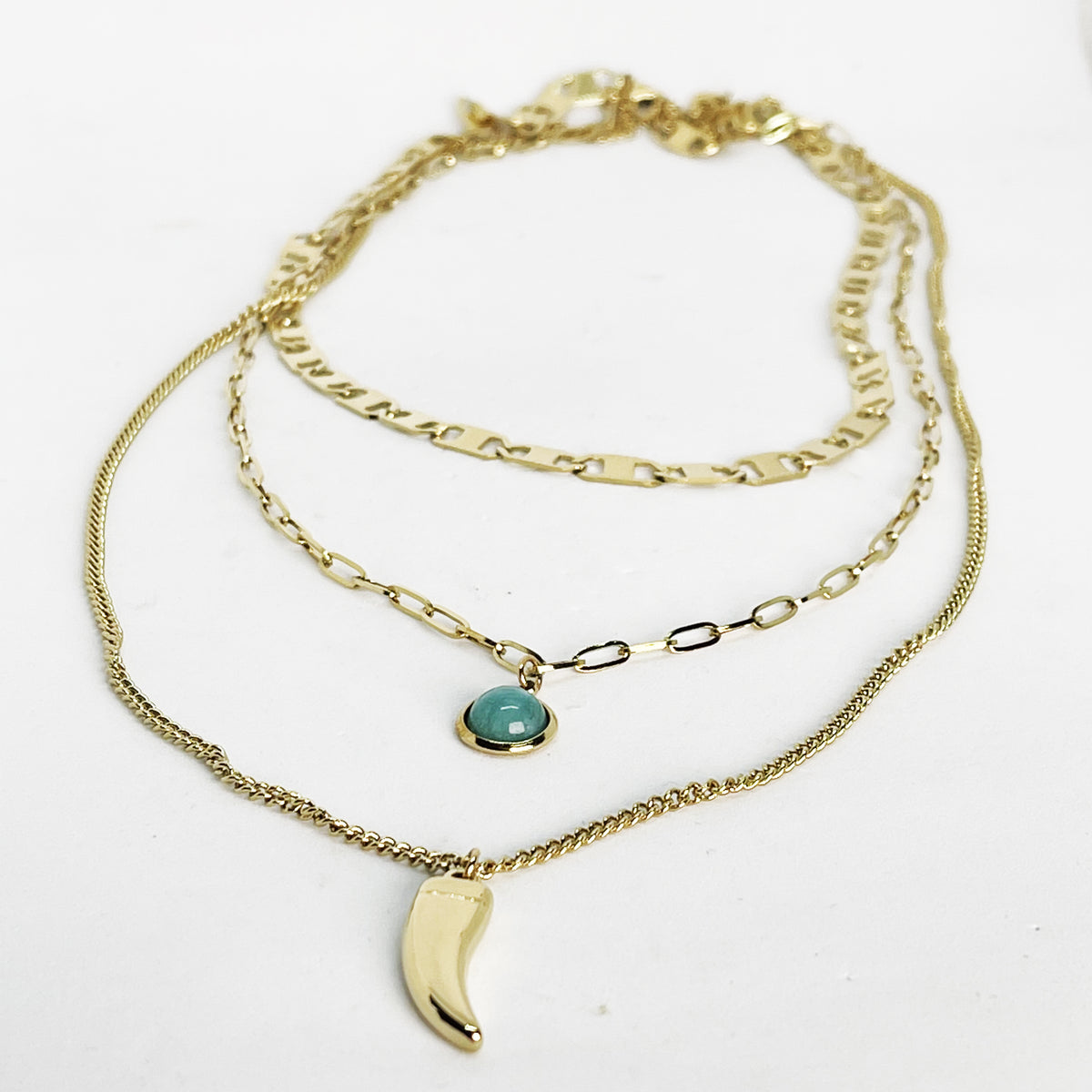 Collier Triple Corne d'Abondance et Perle Bleue