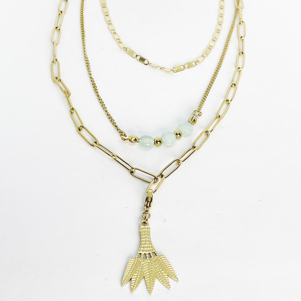 Collier Triple Perles Bleues Clair et Feuilles