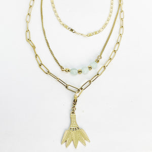 Collier Triple Perles Bleues Clair et Feuilles