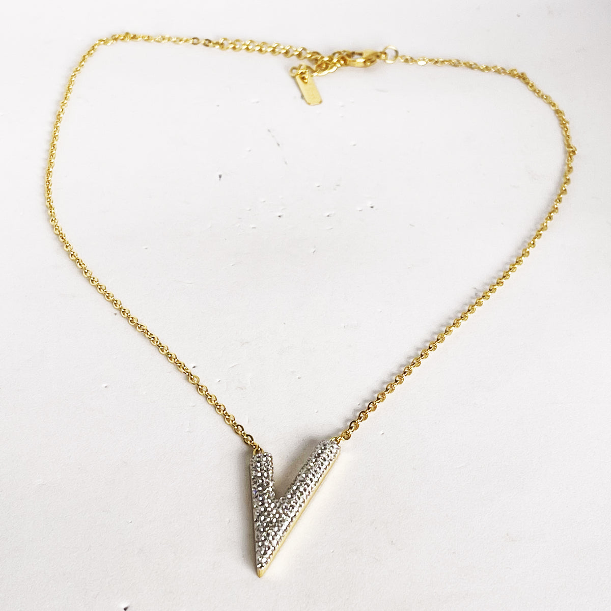 Collier V Cristaux Simple