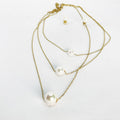 Ensemble Collier et Boucles d'oreilles Triple Perles Blanches