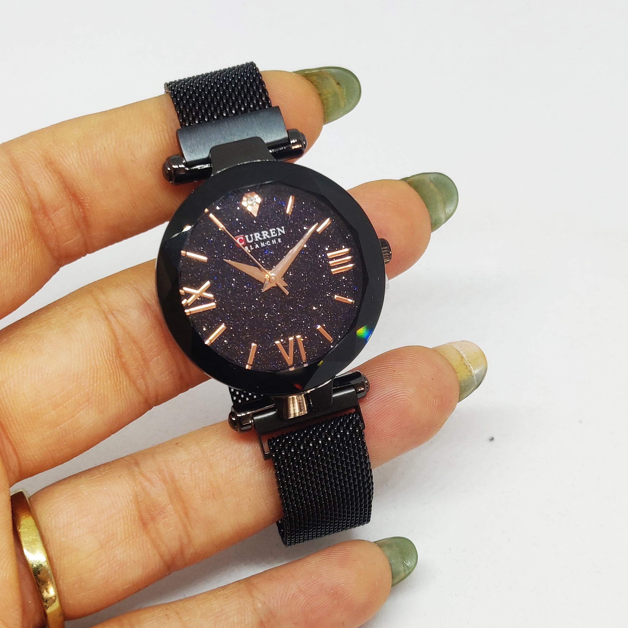 Montre Curren C9063L Noire (Cadran en forme de diamant)